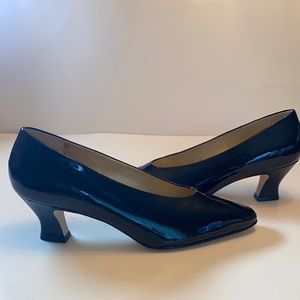NWOT Nine West Patent Leather Pump